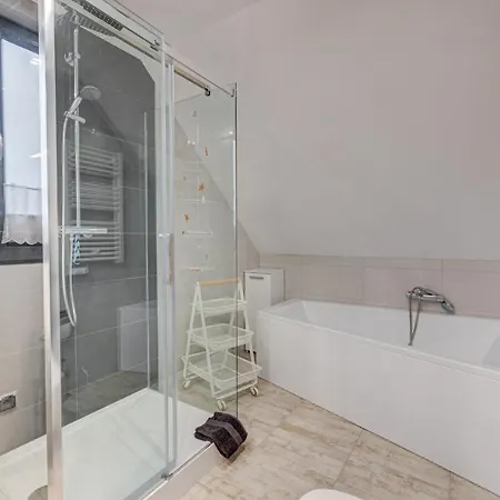 Baltic & Dom Baltic Garden Holiday home *