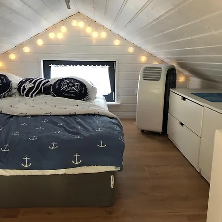 Baltic & Dom Baltic Garden Holiday home *